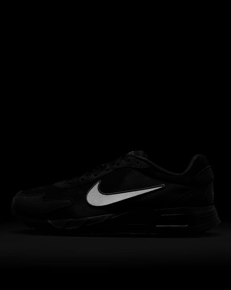 nike air 93 all black