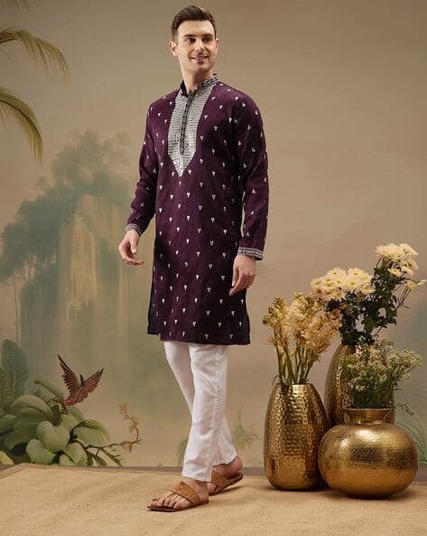 MOLLY & MICHEL Men Embroidered Regular Fit Long Kurta