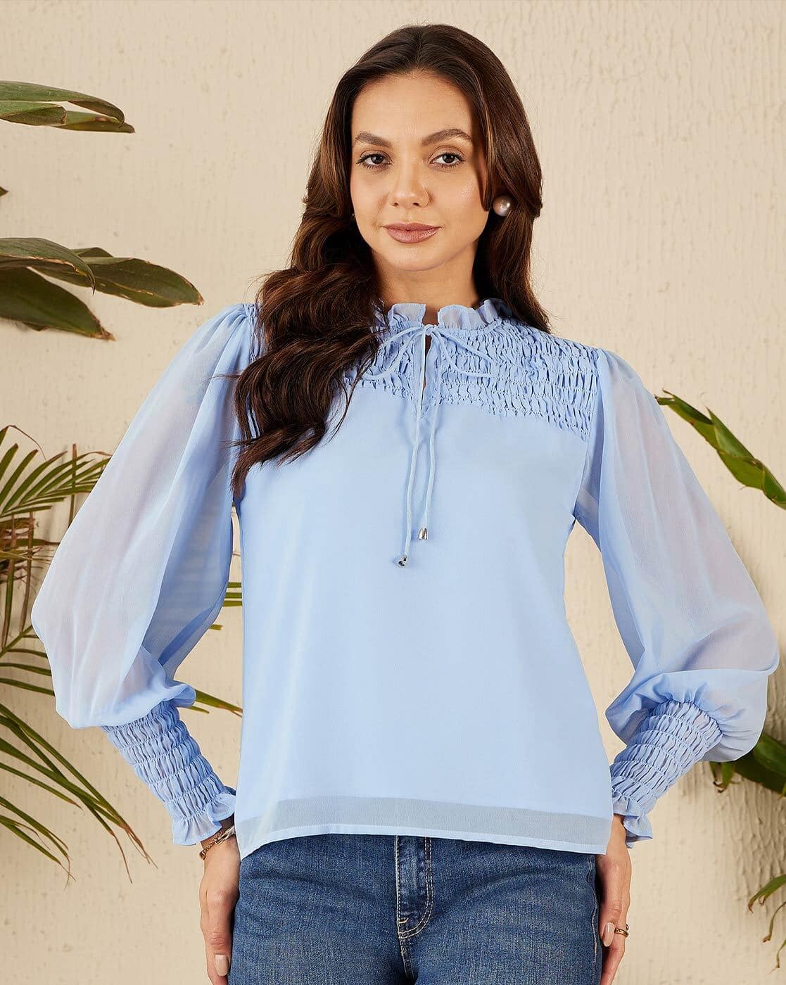 -1117Wx1400H-467299138-blue-