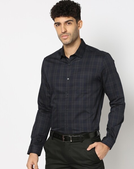 Men Checked Regular Fit Shirt with Patch Pocket