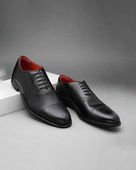 Ruosh Men Pointed-Toe Lace-Up Oxfords