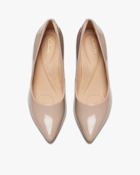 Clarks pumps nude best sale