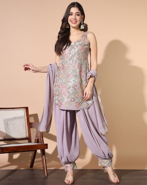 Women Embroidered Straight Kurta Set