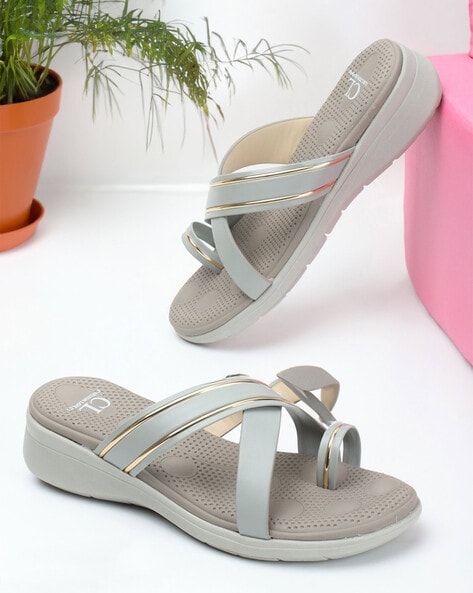 Carlton London Women Slip-On Toe-Ring Sandals