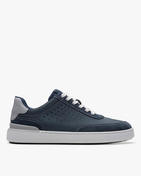 Men Courtlite Run Low-Top Lace-Up Sneakers