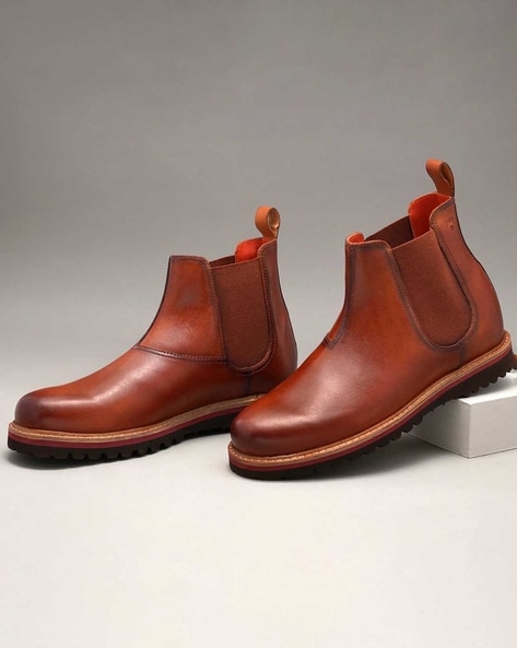 Ruosh Men Round-Toe Chelsea Boots