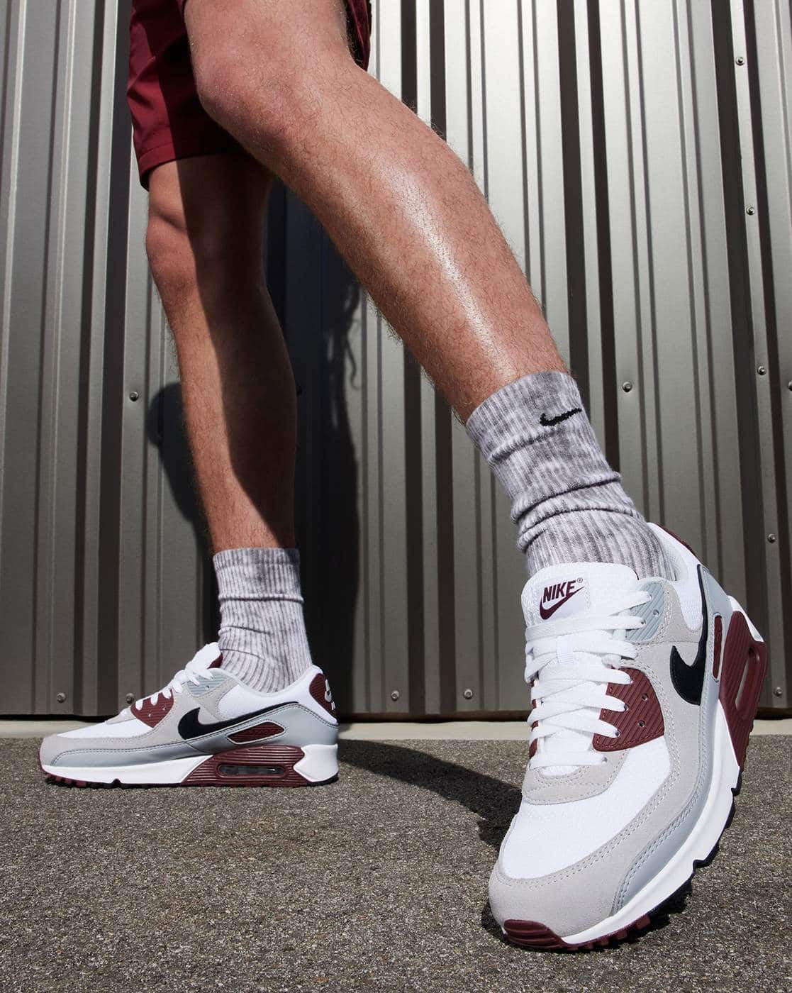 air max 90 baroque brown on feet