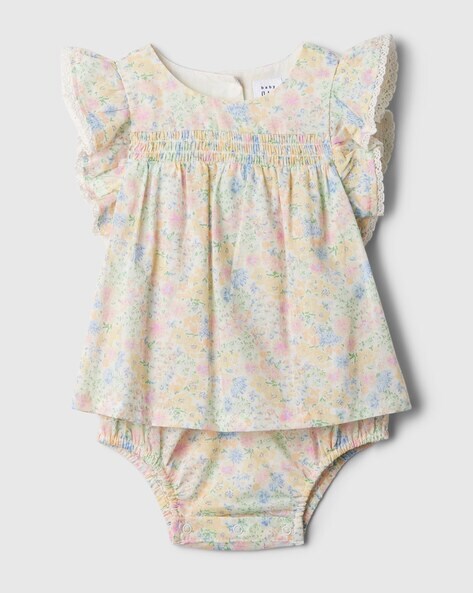 Gap baby girl onesies hotsell