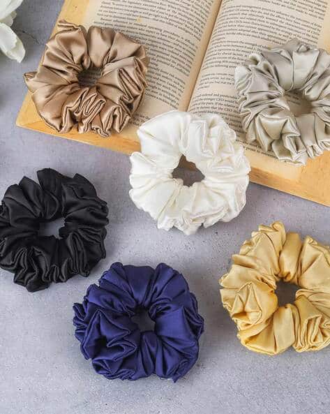 Women Set of Assorted Oversized Hair Tie Scrunchies