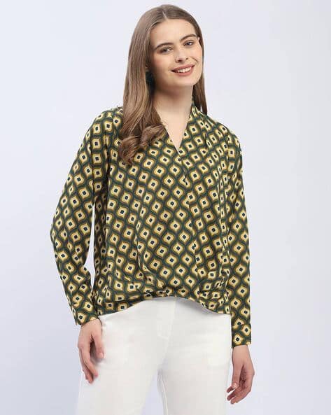 MADAME Women Geometric Print V-Neck Top
