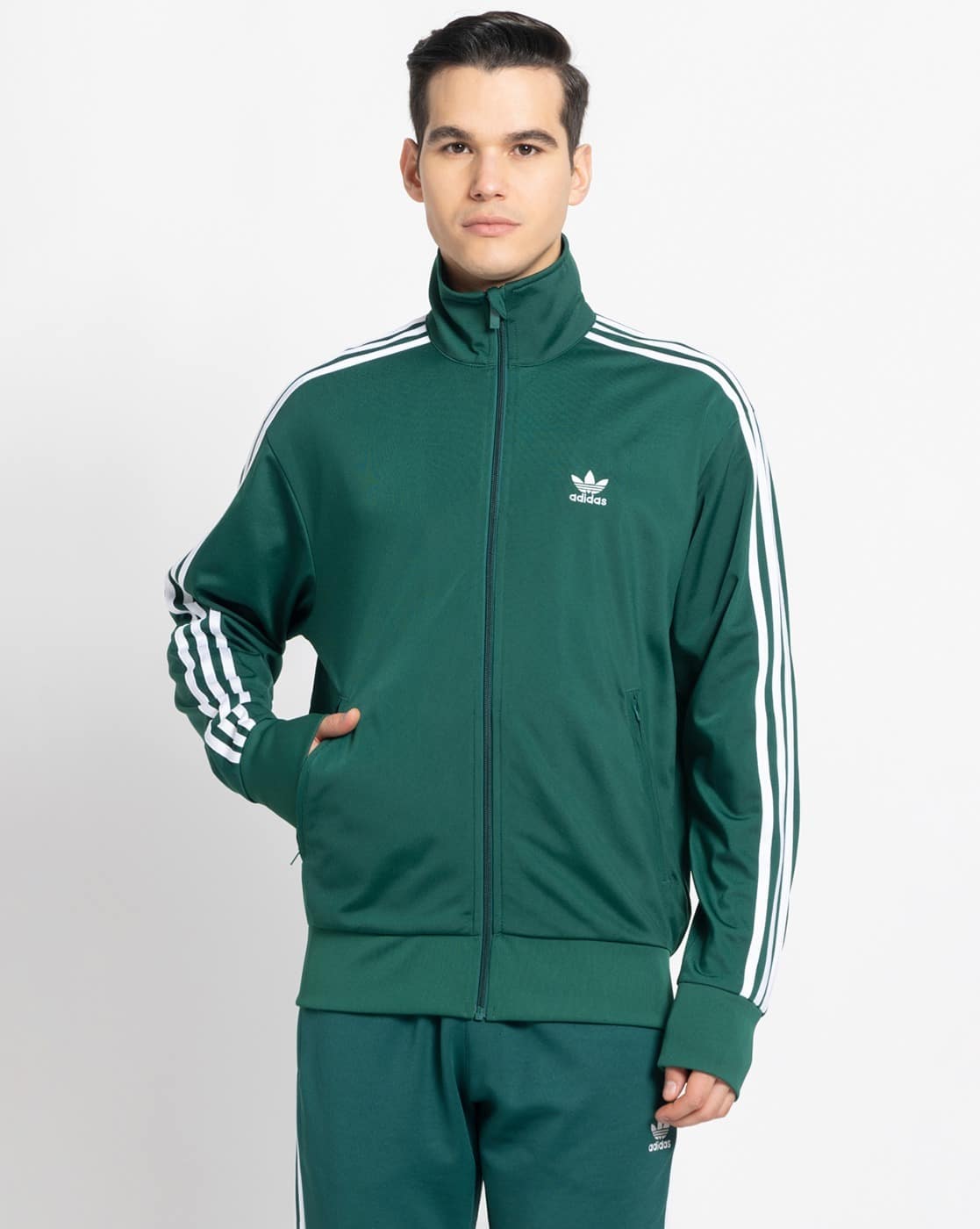 -1117Wx1400H-469597337-green-