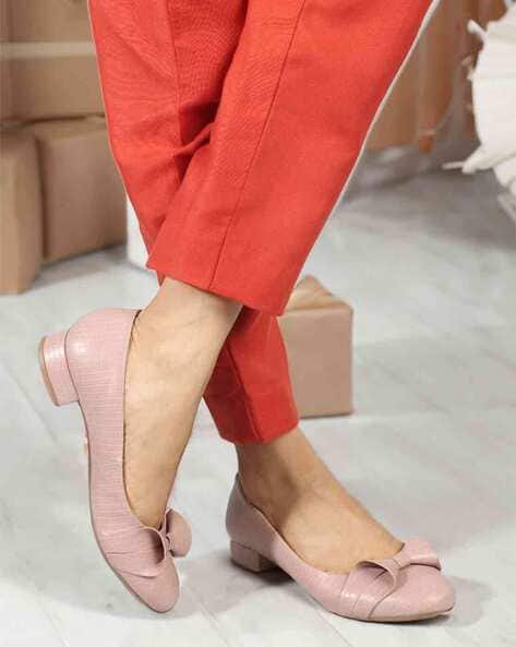 Women Round-Toe Heeled Shoes