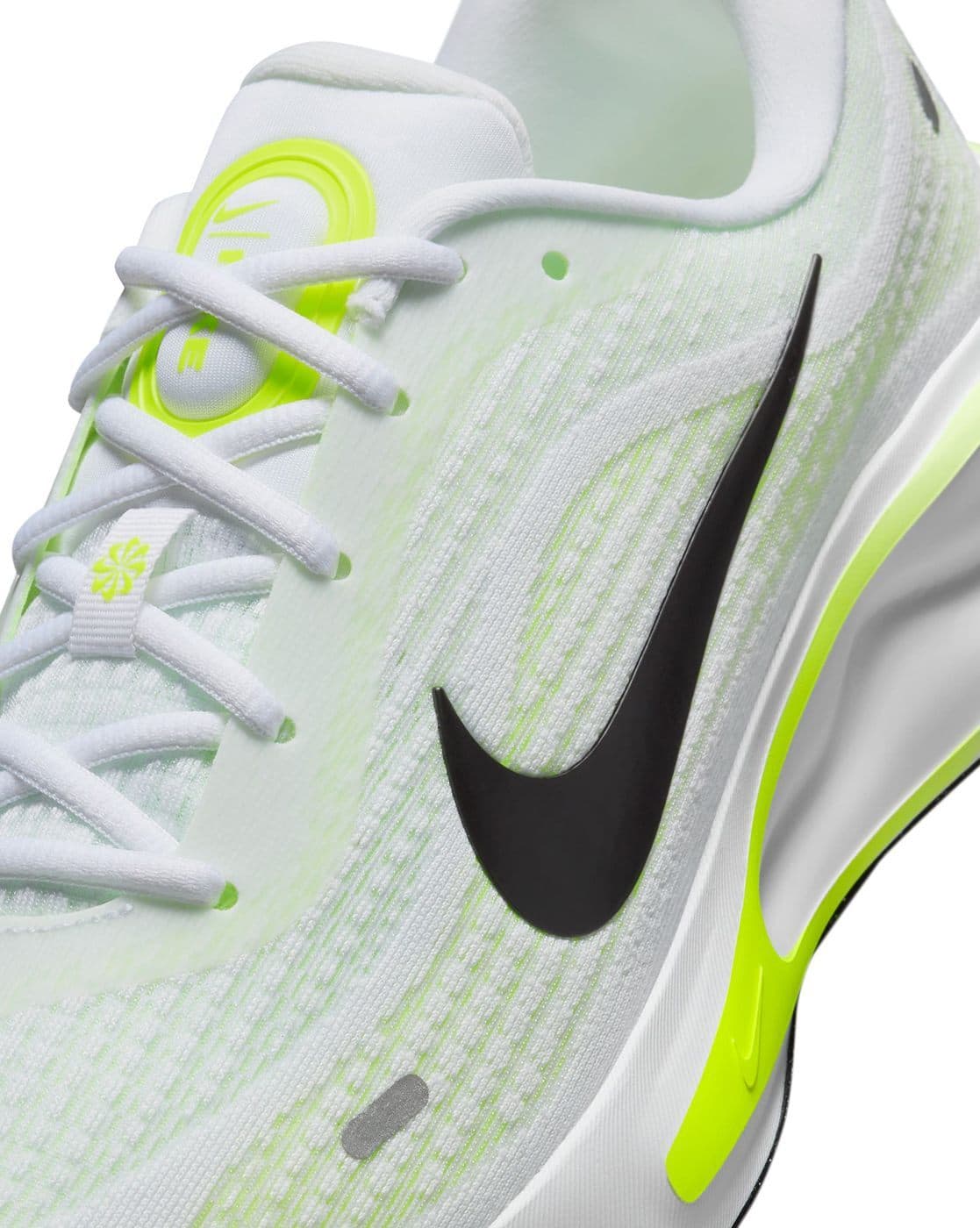 nike light green sneakers