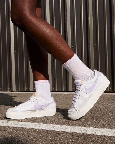 nike sportswear blazer low
