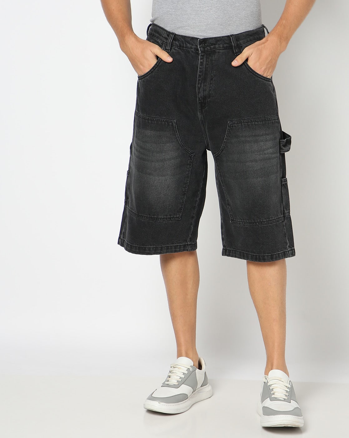 Buy YOUSTA Men Lightly Washed Loose Fit  Online | Ajio.com