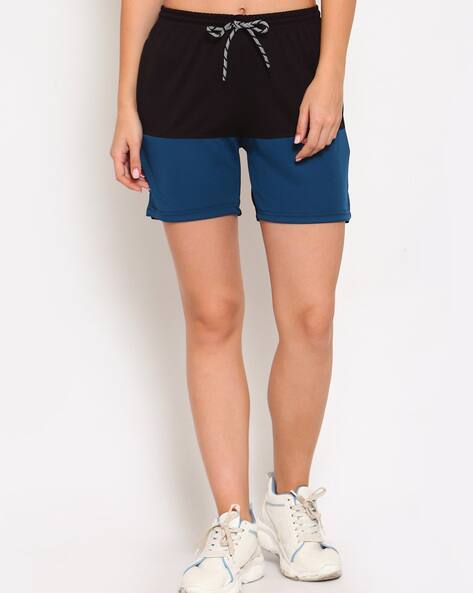 KLOTTHE Women Colourblock Knit Shorts with Elasticated Drawstring Waist