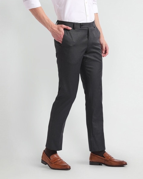 Arrow Men Tapered Fit Flat-Front Trousers