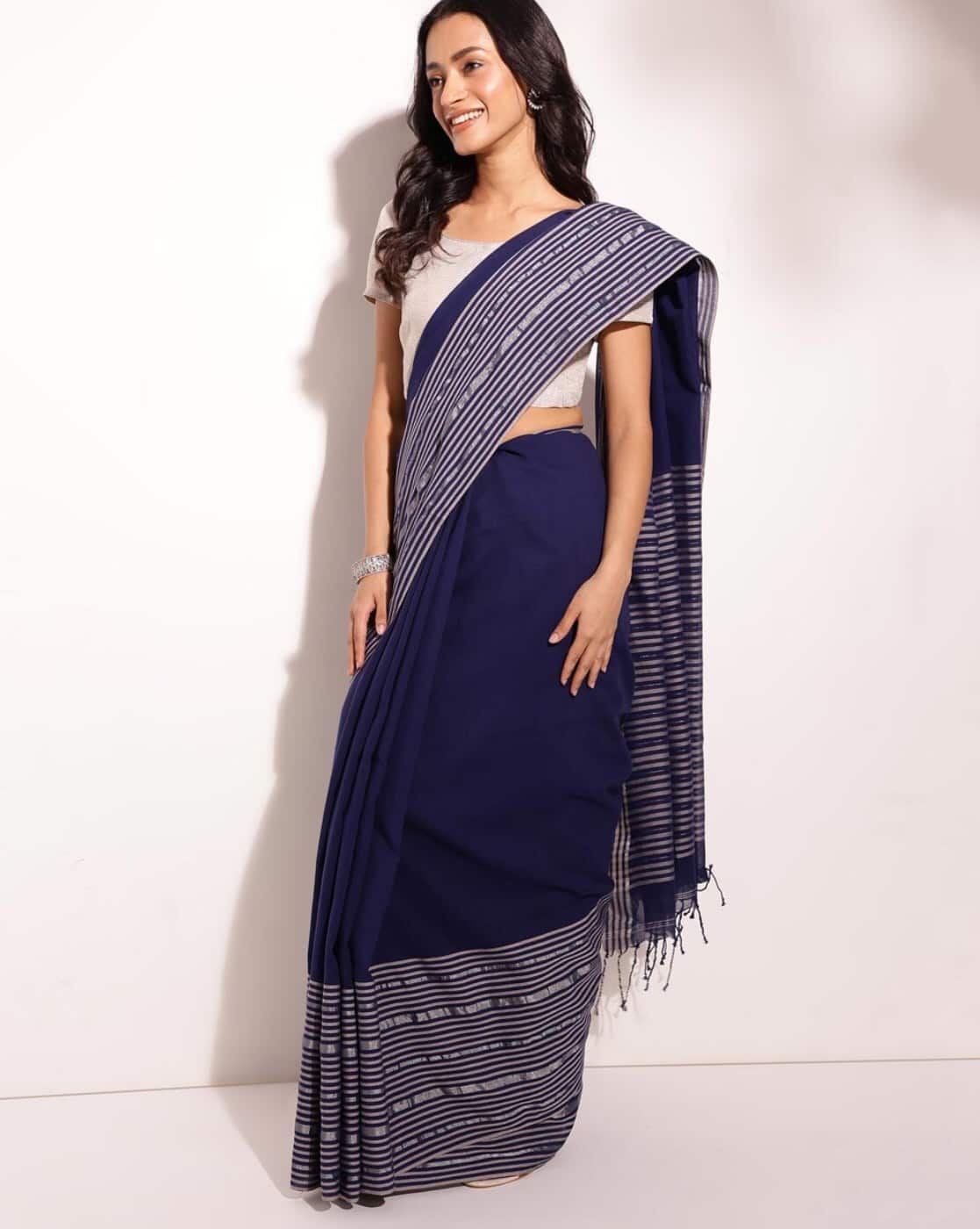 Buy Indigo Sarees for Women by Fabindia Online | Ajio.com