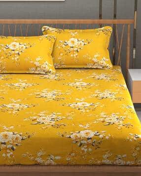 Floral Print Double Bedsheet with Pillow Covers