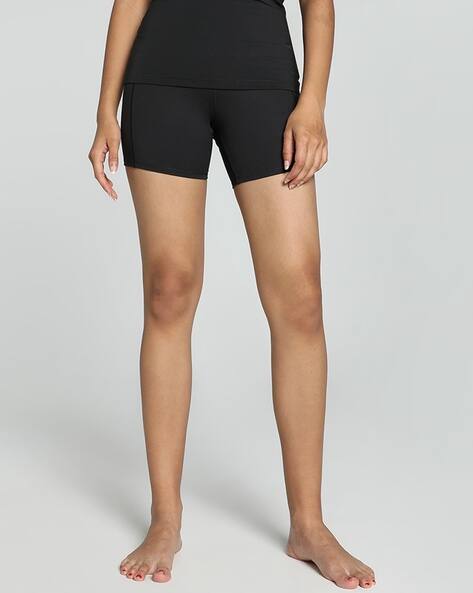 Puma Studio Foundations Women Training Biker Shorts