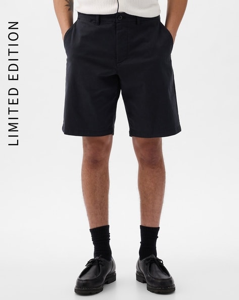 Men Regular Fit City Shorts with Pockets