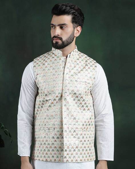 Sojanya Embroidered Regular Fit Nehru Jacket