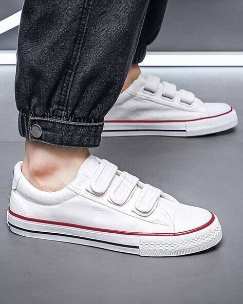 Men Low-Top Shoes with Velcro Closure