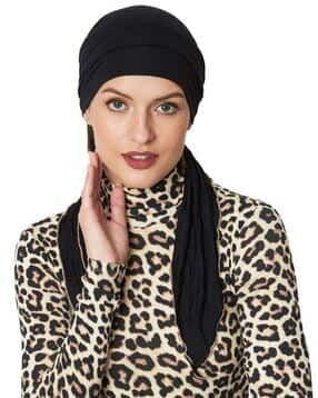 ths Women Scarf with Contrast Tipping-picture-53