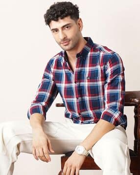 the indian garage co Men Checked Slim Fit Shirt with Button-Down Collar-picture-25