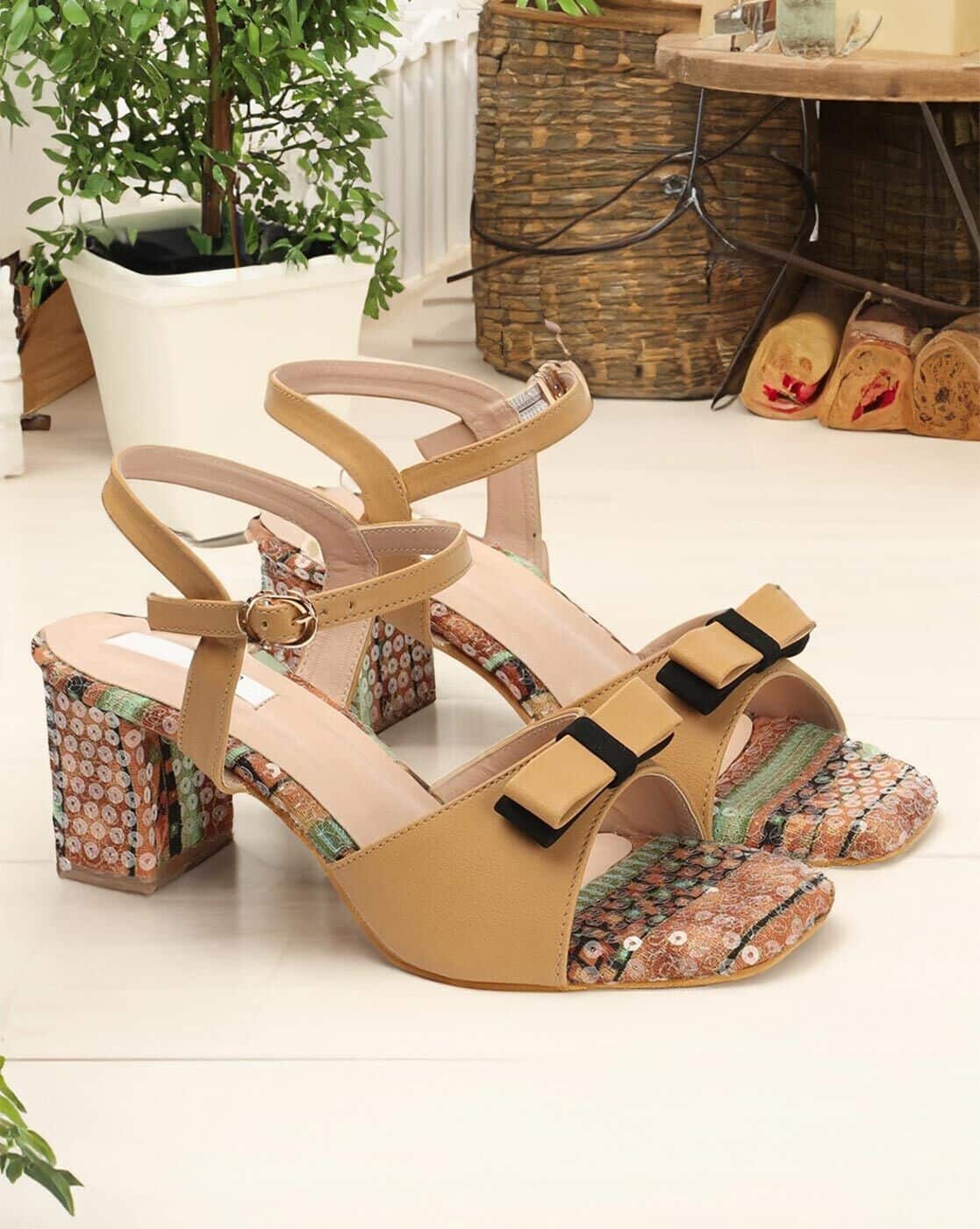 Women Chunky Heeled Sandals with Ankle-Strap