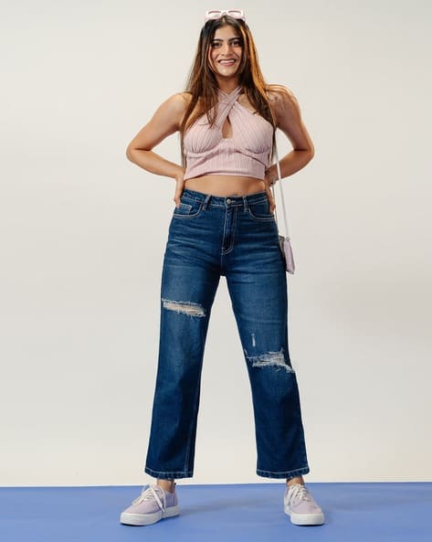 Women Lightly Washed Distressed Straight Fit Low-Rise Jeans