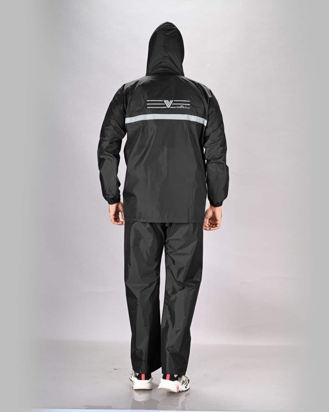 -1117Wx1400H-467272101-black-