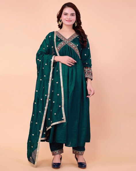 Women Embellished Anarkali Kurta Set Price in India