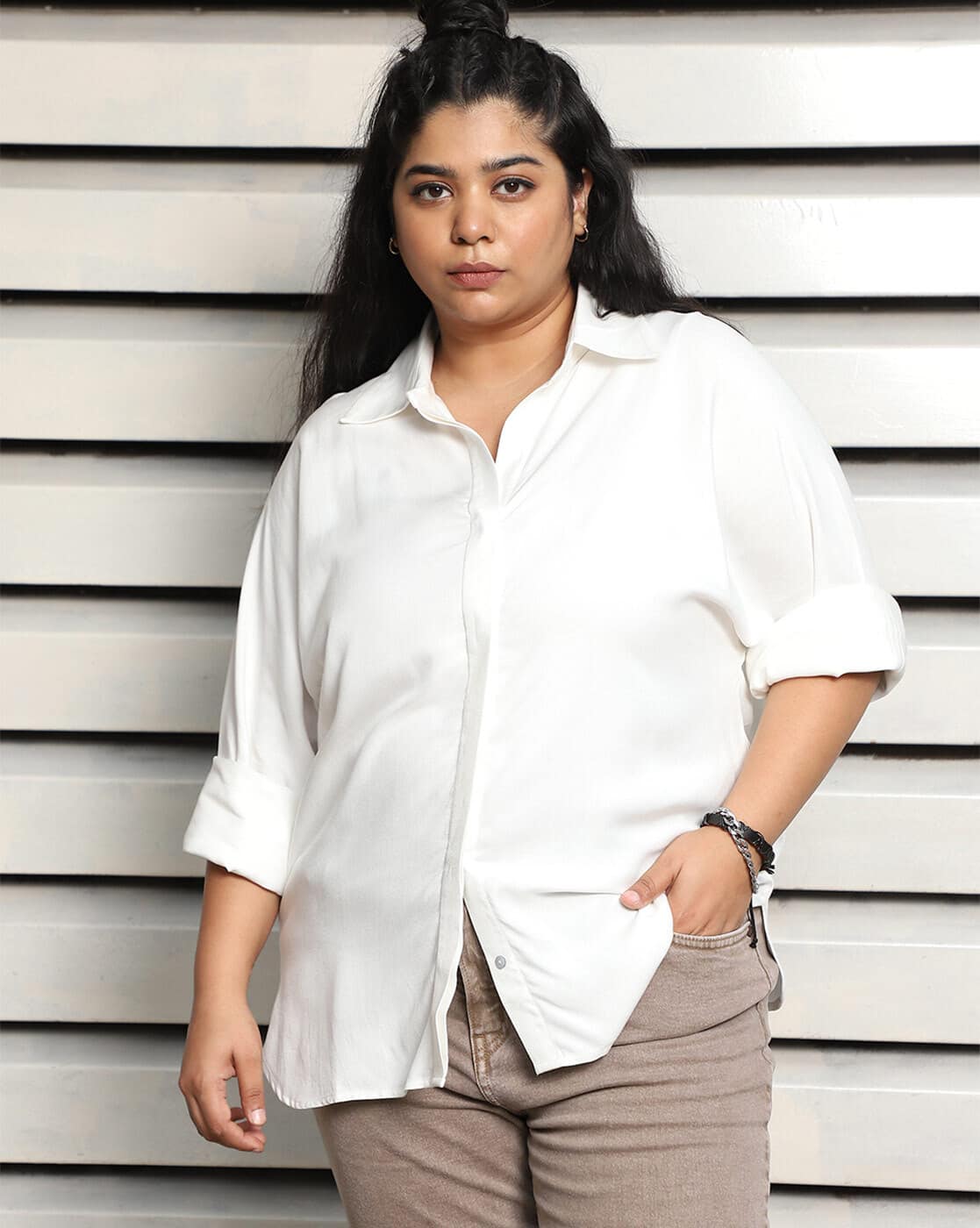 ☆OY☆ OVERSIZE LAYERED CHECK SHIRTS-WHITE Buy Trendy and Stylish Women Check Loose Shirt Casual wear