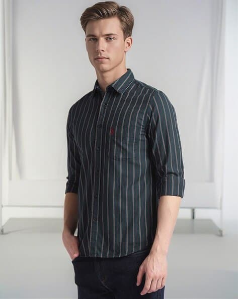 U.S. Polo Assn. Men Striped Tailored Fit Shirt