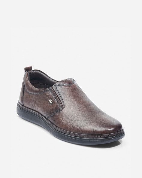 Men Round-Toe Slip-On Shoes