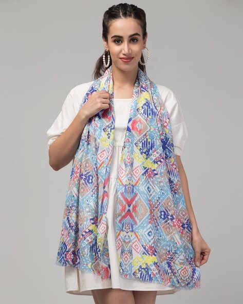 Women Printed Scarf with Frayed Hem Price in India