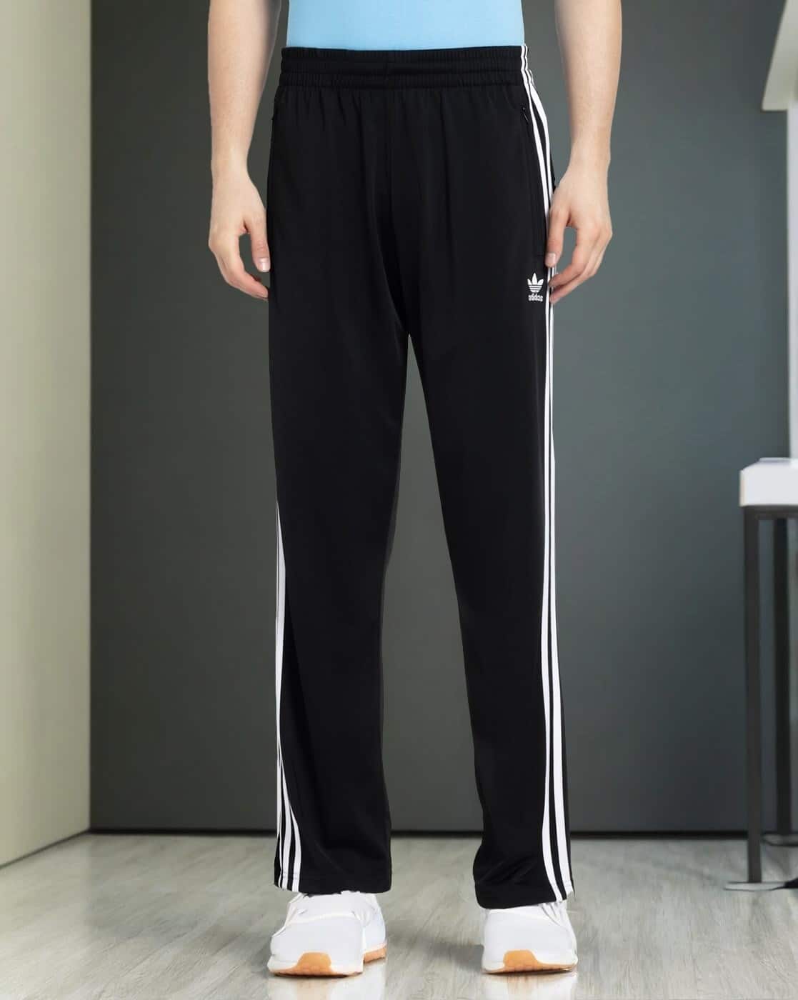 -1117Wx1400H-469597214-black-