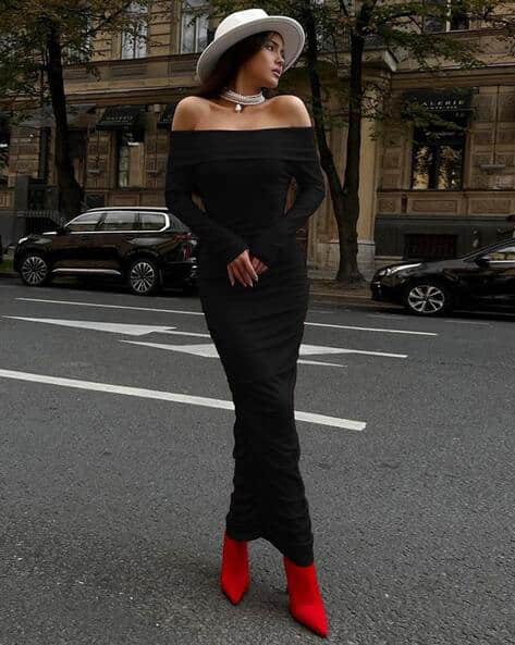 velvet black midi dress UNDRESS KALILA VELVET MIDI DRESS IN Black
