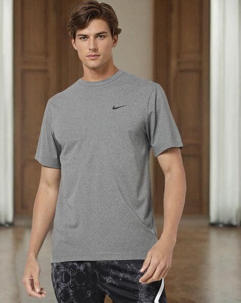 NIKE Regular Fit Logo Print Crew-Neck T-Shirt