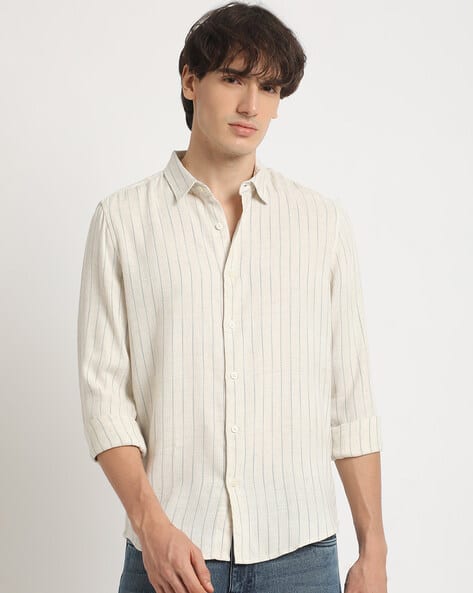 Product image of THE BEAR HOUSE Men Striped Slim Fit Shirt