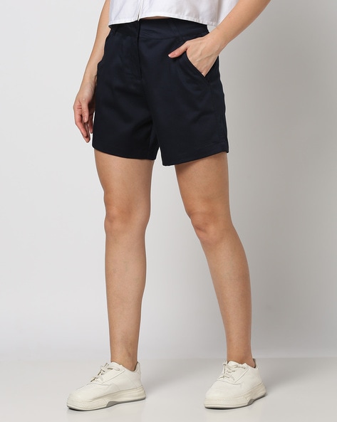 Women Shorts with Slip Pockets