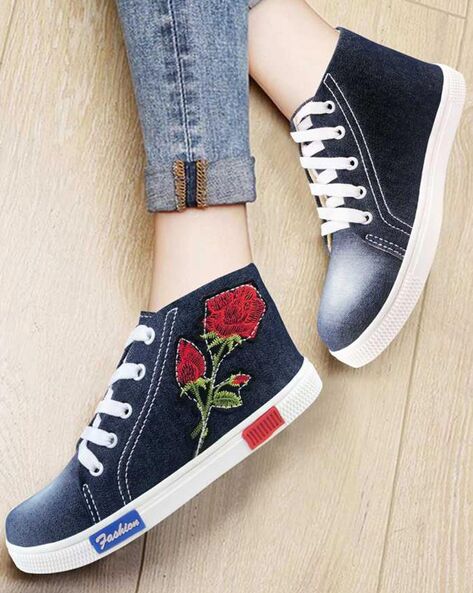 Washed Canvas Shoes with Embroidery