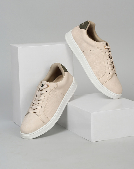 Men Low-Top Lace-Up Sneakers