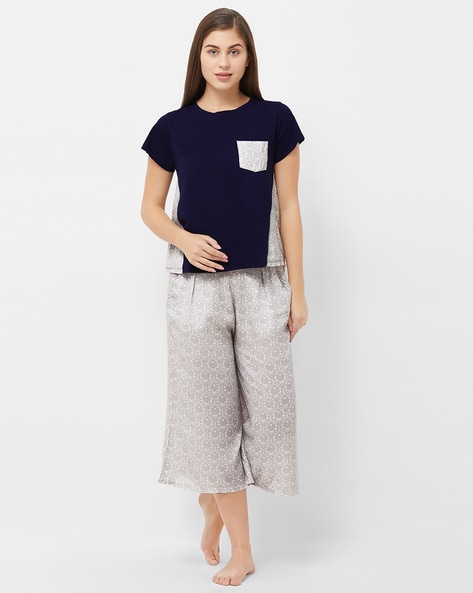 Soie Printed T-shirt & Capris Set