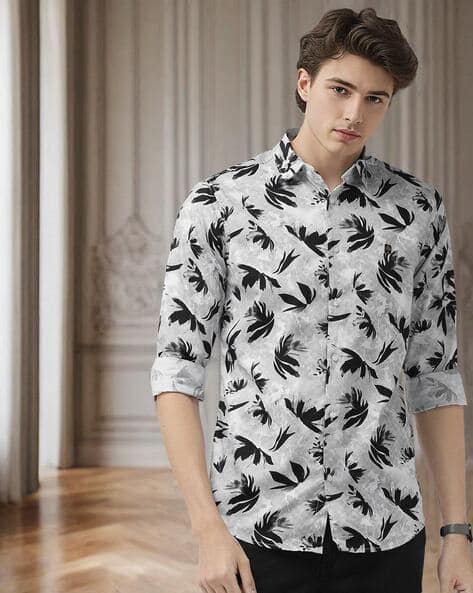 The Indian Garage Co Men Leaf Print Slim Fit Shirt