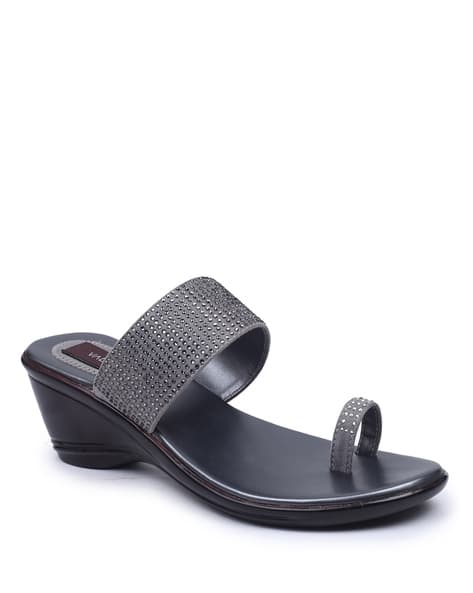 Embellished Toe-Ring Wedges