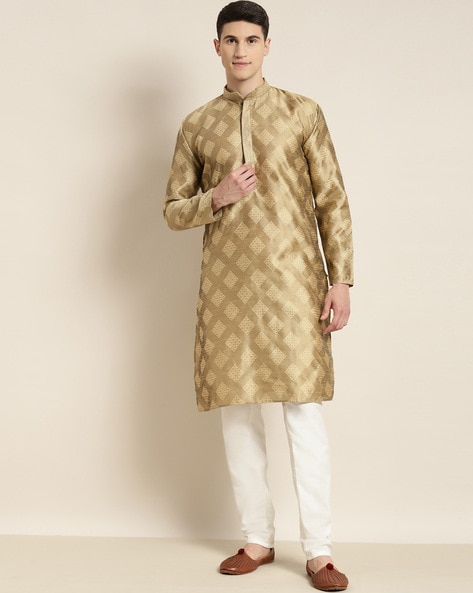 Sojanya Self-Design Kurta Pyjamas Set