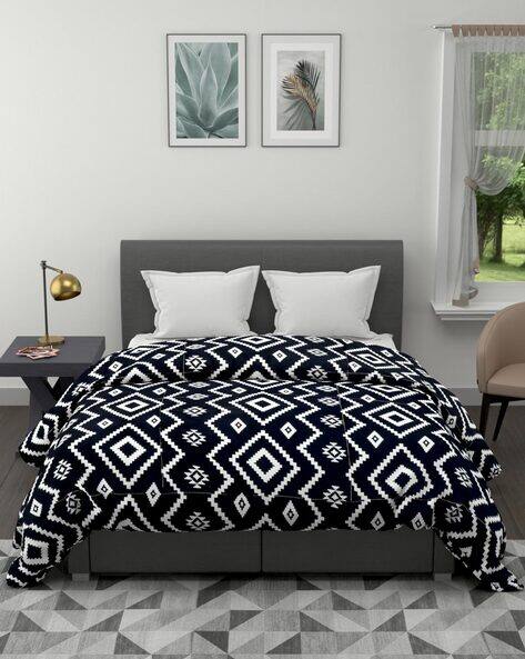 Buy Black Blankets, Dohars Quilts for Home Kitchen by A Homes