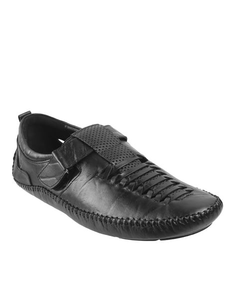 Buy Black Sandals for Men by Metro Online